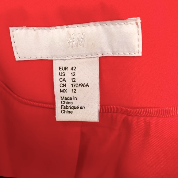 H&M darted blazer, size 12 - Picture 3 of 8